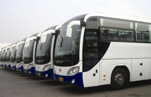乘客們租大巴車時需要注意什么？