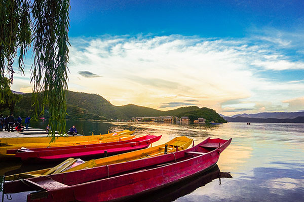 瀘沽湖